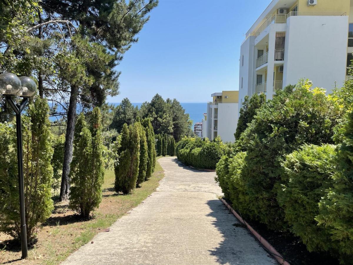 Fort Noks - Menada Apartments Sveti Vlas Exterior photo