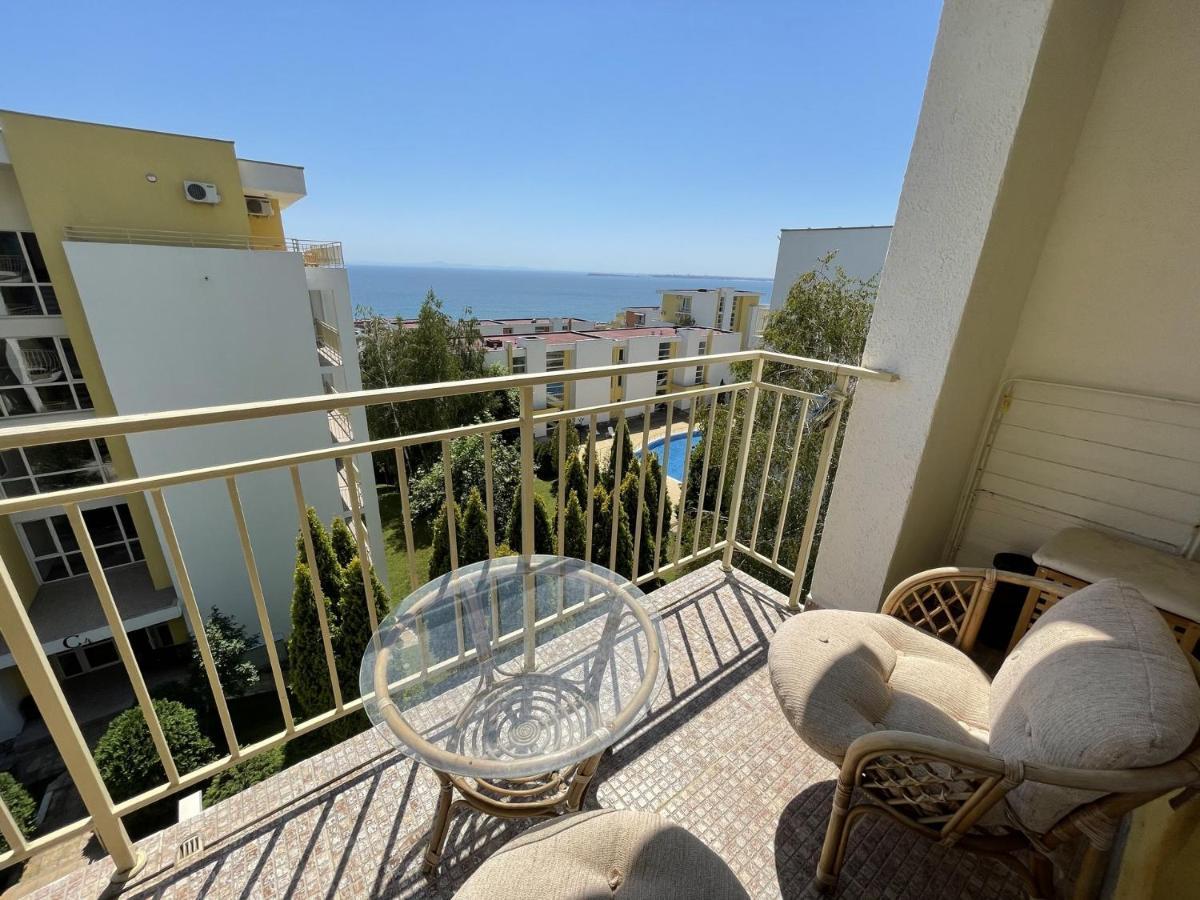 Fort Noks - Menada Apartments Sveti Vlas Exterior photo