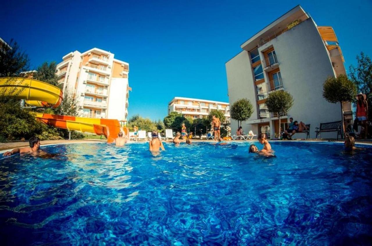 Fort Noks - Menada Apartments Sveti Vlas Exterior photo