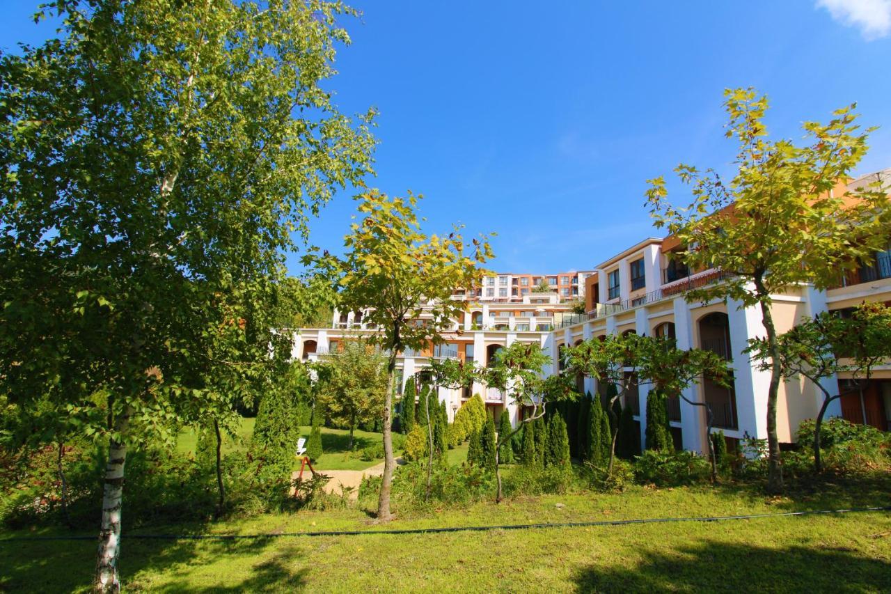 Fort Noks - Menada Apartments Sveti Vlas Exterior photo